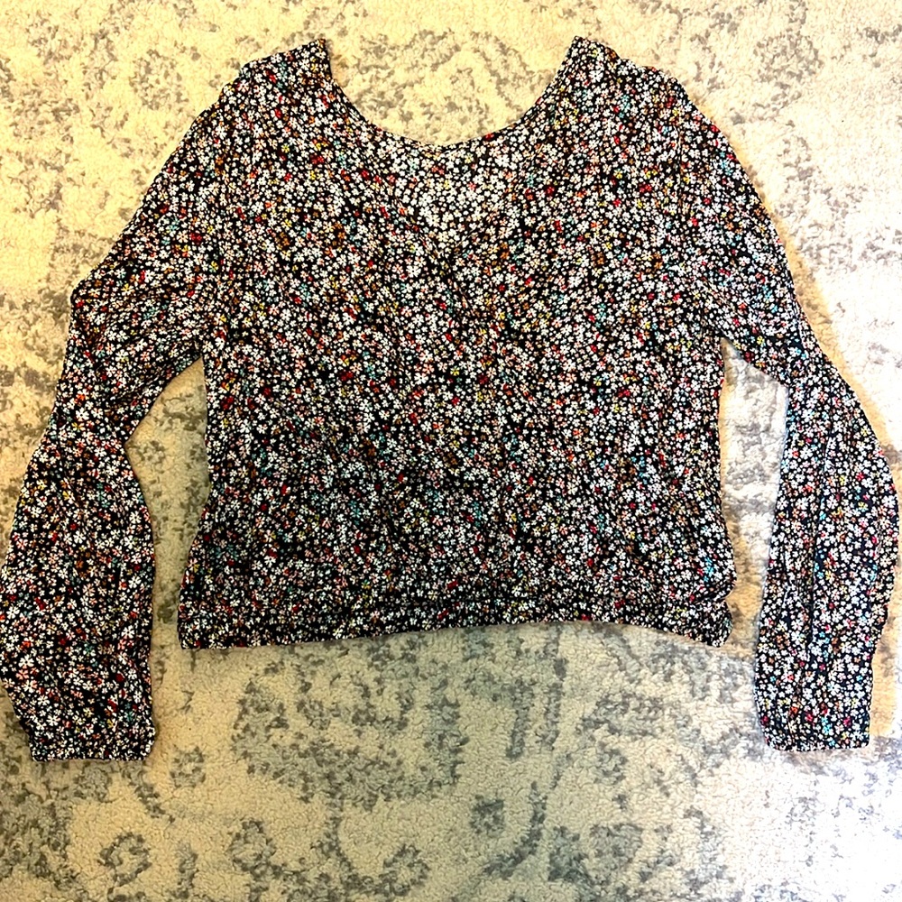 Floral Loft cropped Blouse, size Medium
